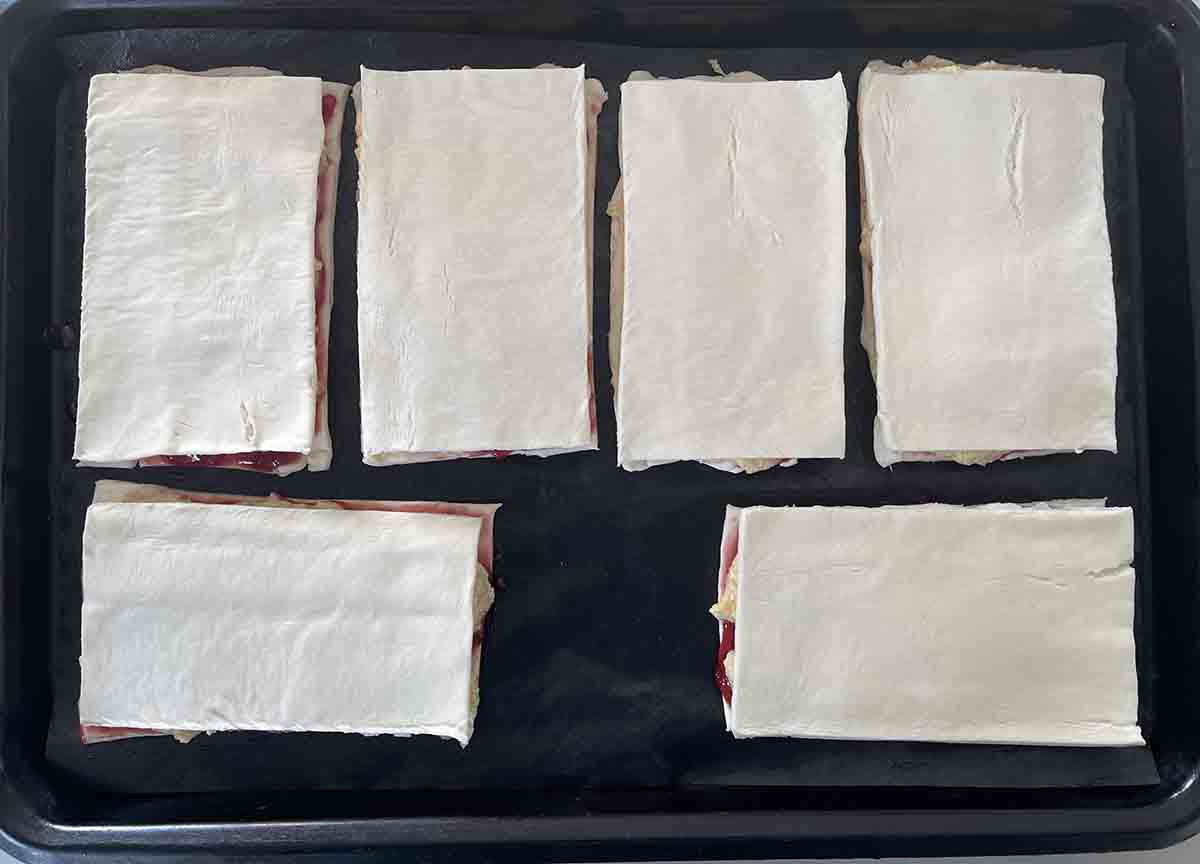 pastry lid added to London cheesecakes.