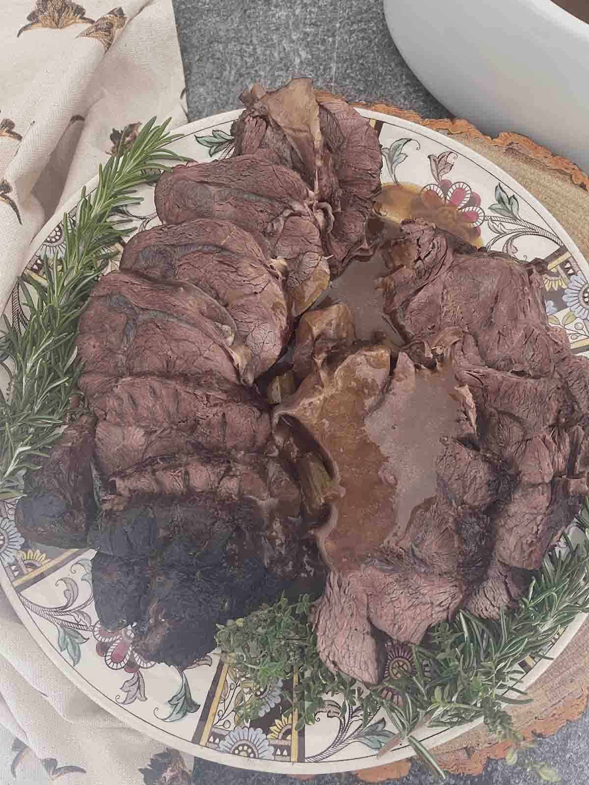 sliced beef shin.
